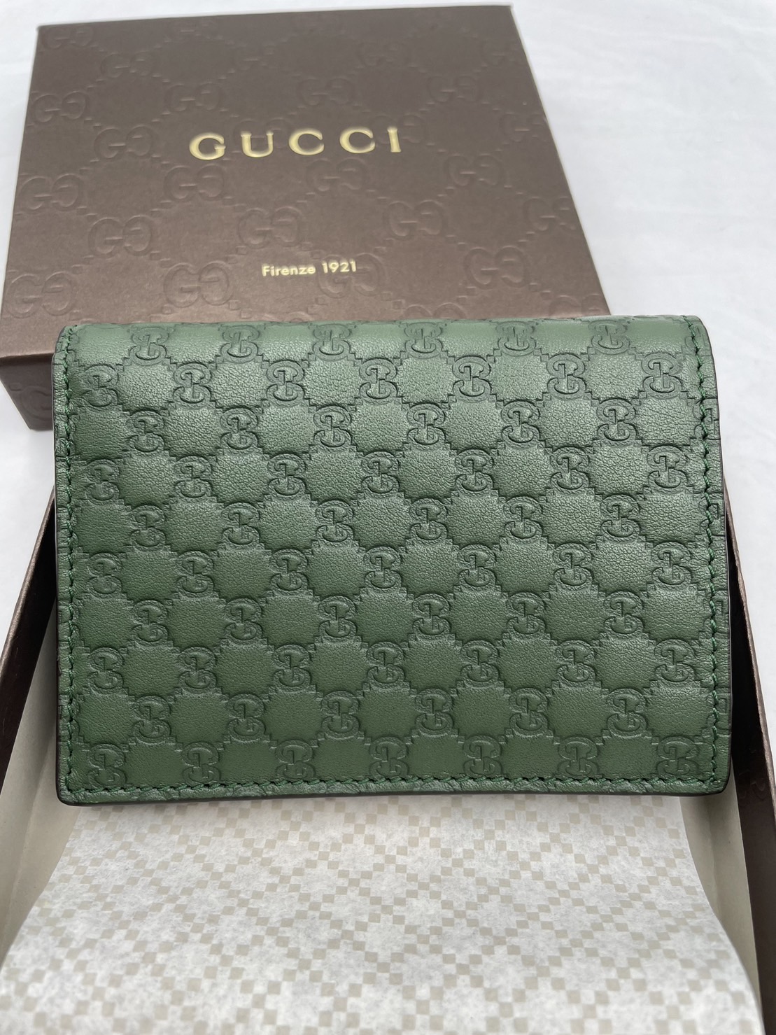 New Gucci Compact wallet