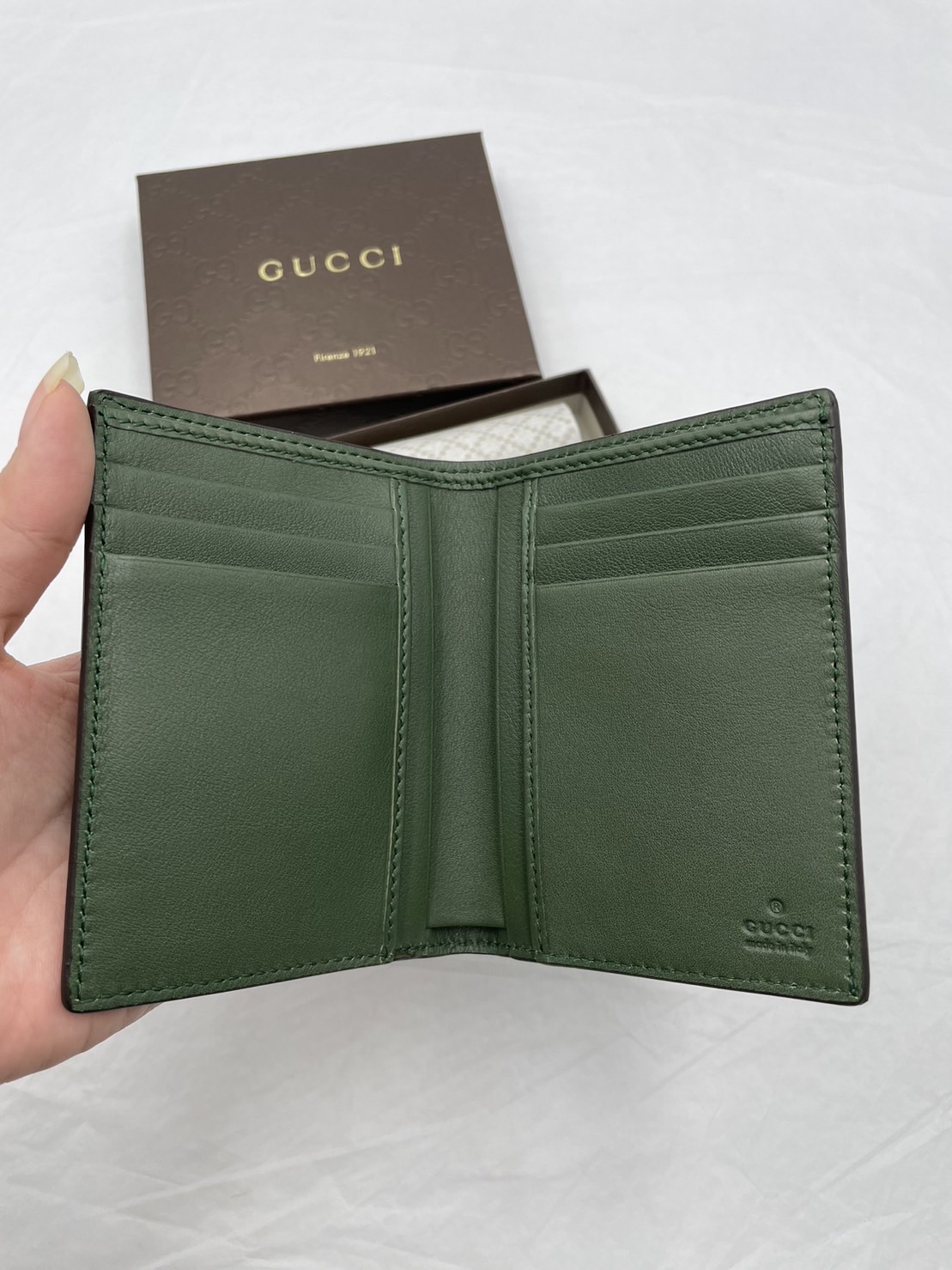 New Gucci Compact wallet